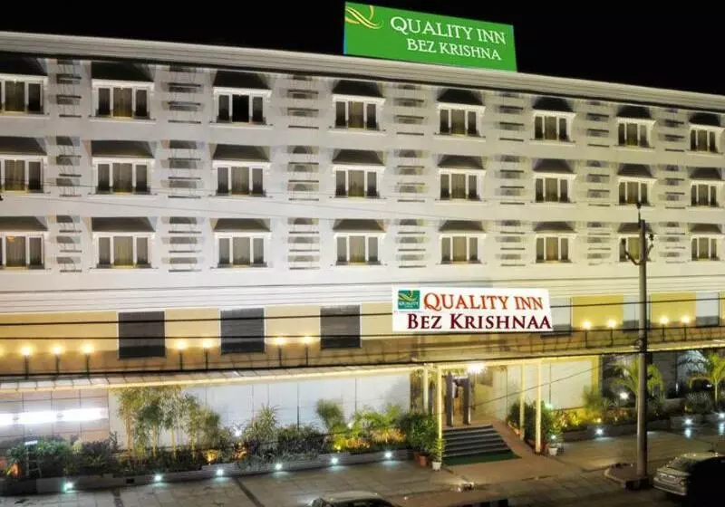 Fotos del hotel Quality Inn Bez Krishnaa:  25