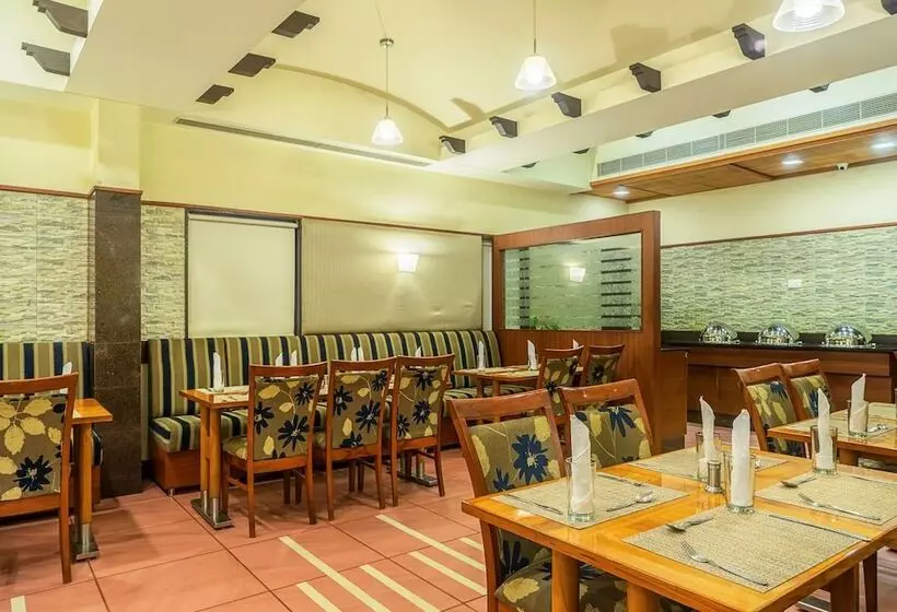 Fotos del hotel Treebo Trend Ambassador:  13