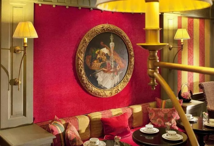 Fotos del hotel Chambiges Elysées:  15