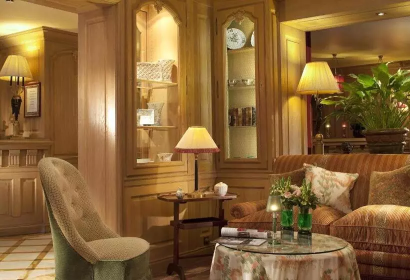 Fotos del hotel Chambiges Elysées:  24