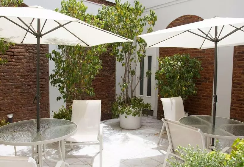 Fotos del hotel Le Cinque Lusso Recoleta:  4