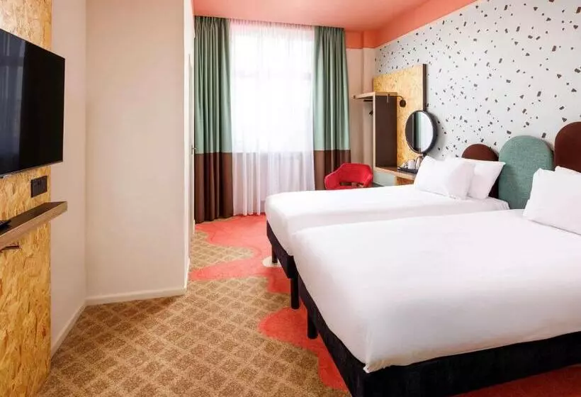 Fotos del hotel Ibis Styles Bournemouth:  11