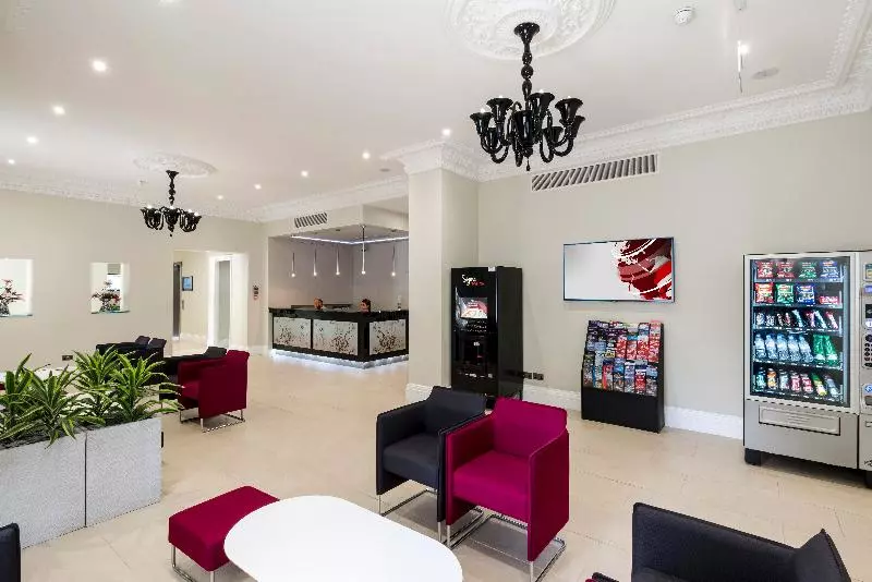 Fotos del hotel London House:  13