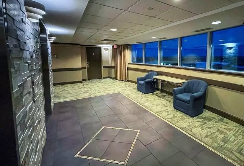 Fotos del hotel The Glenmore Inn & Convention Centre:  3