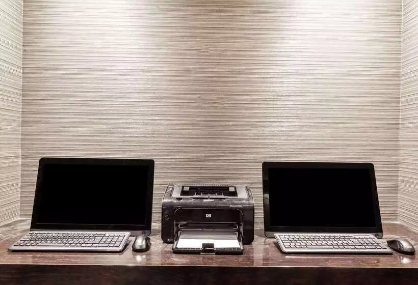 Fotos del hotel Ramada By Wyndham Ottawa On The Rideau:  13