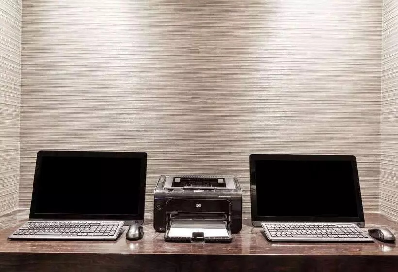 Fotos del hotel Ramada By Wyndham Ottawa On The Rideau:  16