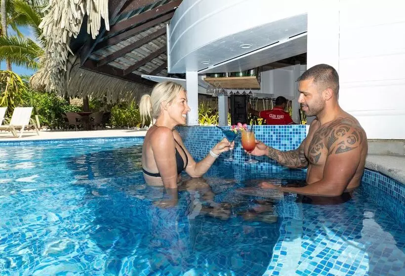 Fotos del hotel Club Raro Resort:  3