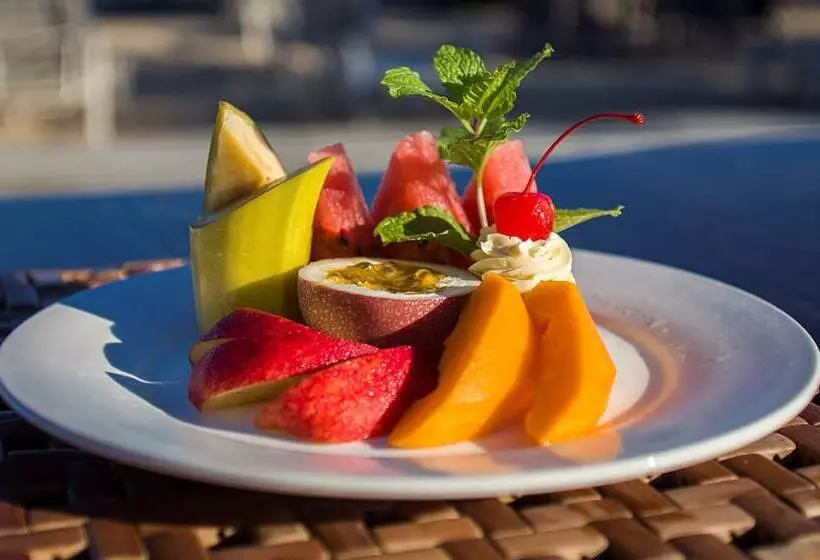 Fotos del hotel Club Raro Resort:  2