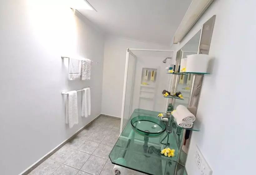 Fotos del hotel Club Raro Resort:  4