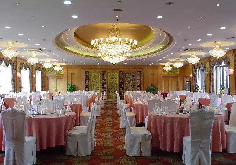 Fotos del hotel Overseas Chinese:  9