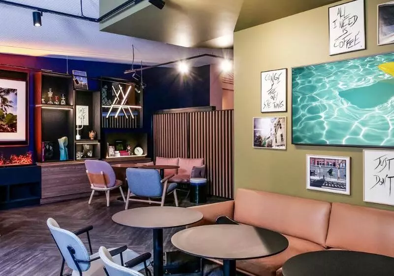 Fotos del hotel Tribe Paris Batignolles:  12