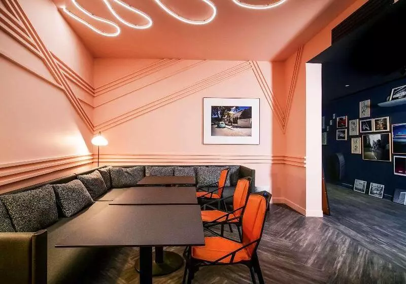 Fotos del hotel Tribe Paris Batignolles:  8