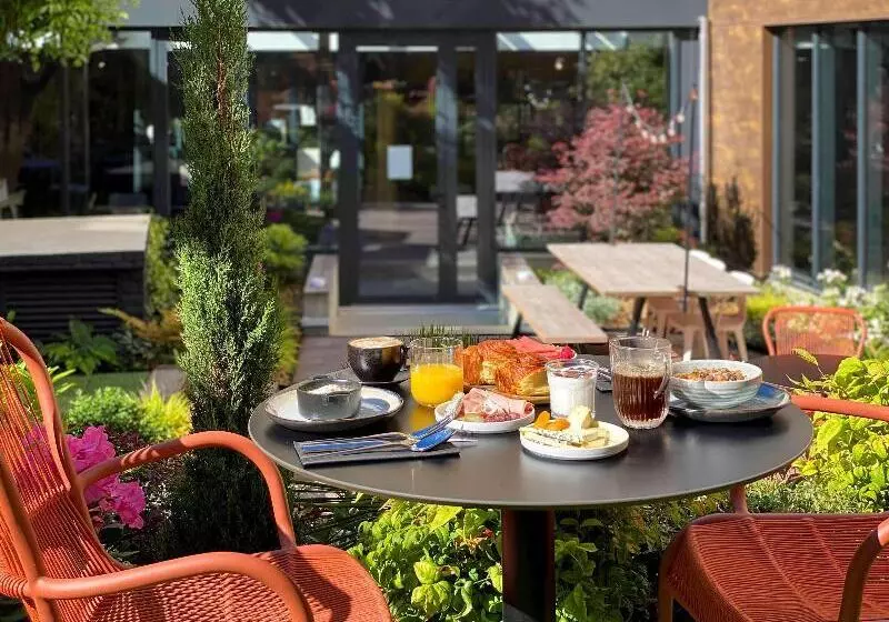 Fotos del hotel Tribe Paris Batignolles:  9