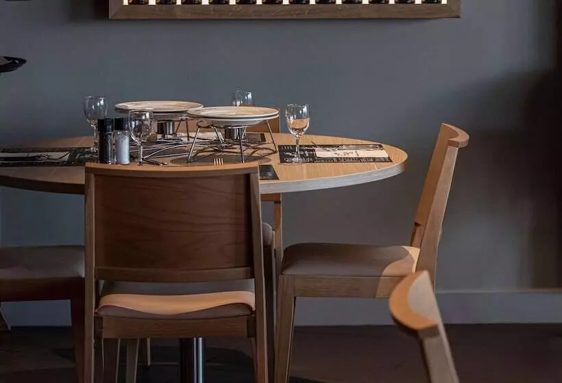 Fotos del hotel Ibis Styles Clermont-ferrand Aéroport:  20