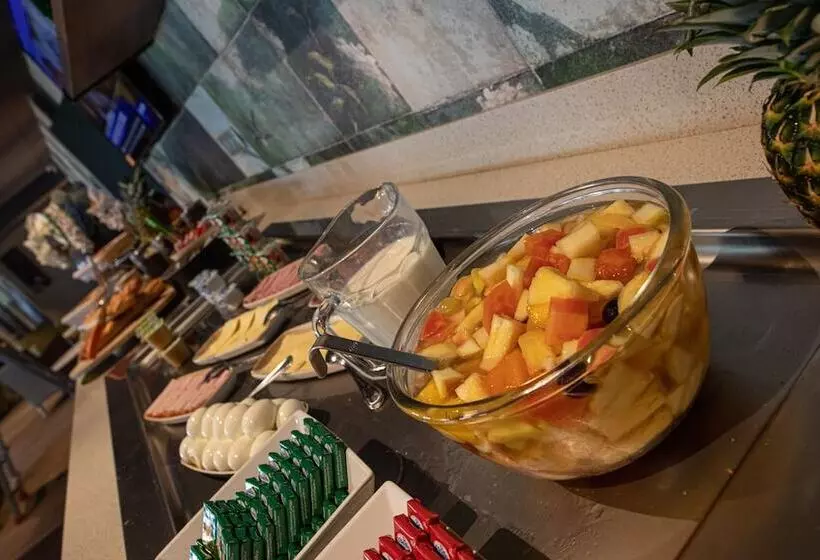 Fotos del hotel Ibis Styles Clermont-ferrand Aéroport:  16