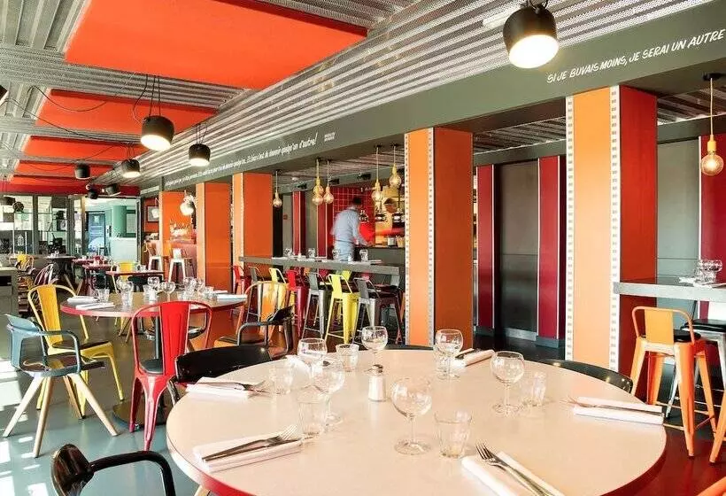 Fotos del hotel Ibis Styles Lyon Centre Confluence:  3