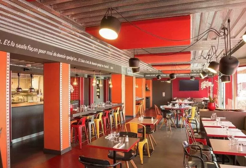 Fotos del hotel Ibis Styles Lyon Centre Confluence:  19