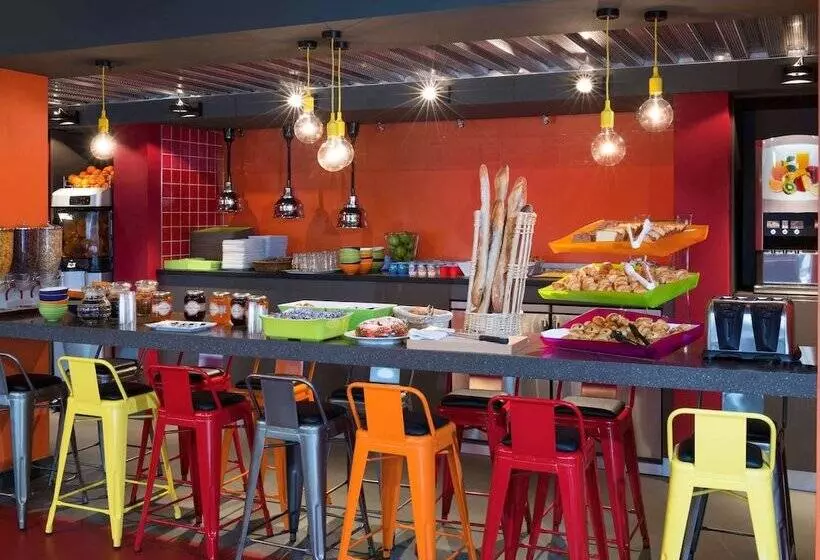 Fotos del hotel Ibis Styles Lyon Centre Confluence:  13