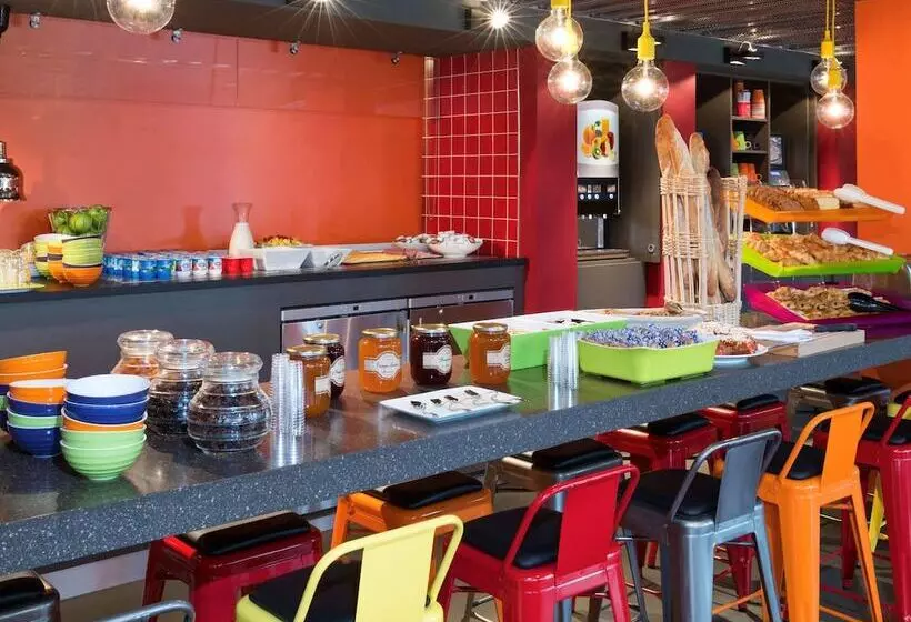 Fotos del hotel Ibis Styles Lyon Centre Confluence:  16