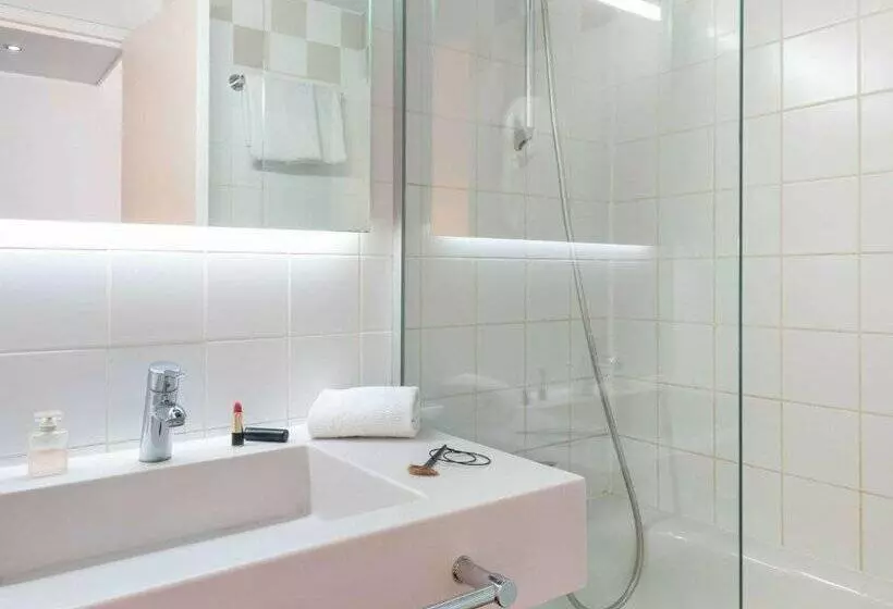 Fotos del hotel Ibis Styles Paris Gare de L'Est Château Landon:  8