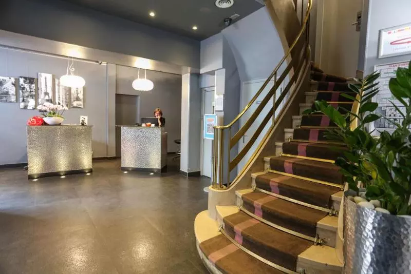 Fotos del hotel Le Rocroy Hotel Paris Gare Du Nord:  2