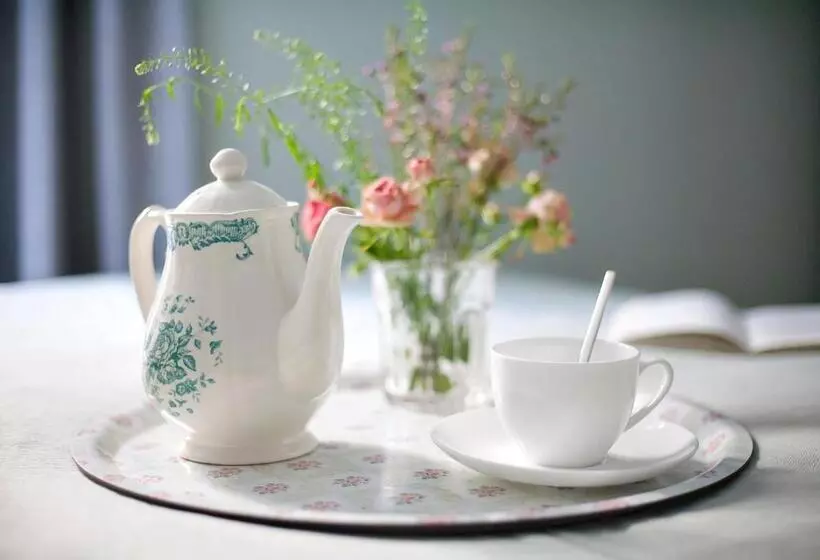 Fotos del hotel Hôtel Henriette:  9