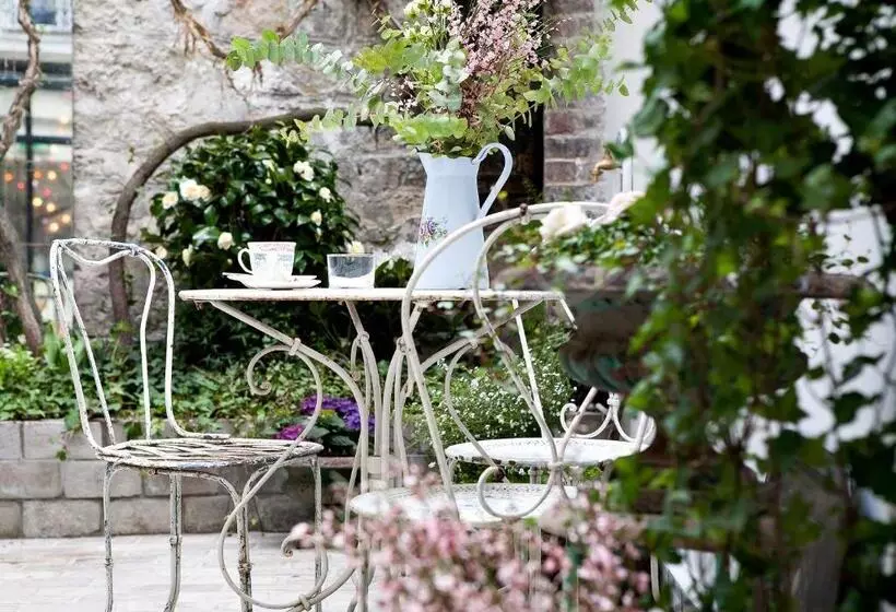 Fotos del hotel Hôtel Henriette:  2