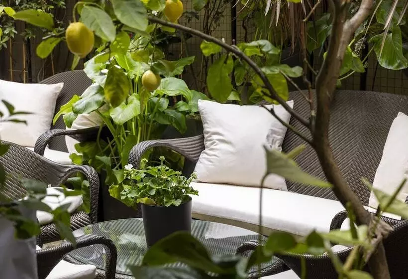 Fotos del hotel La Villa Madame:  8