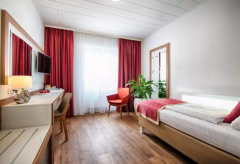 Fotos del hotel Senator:  15