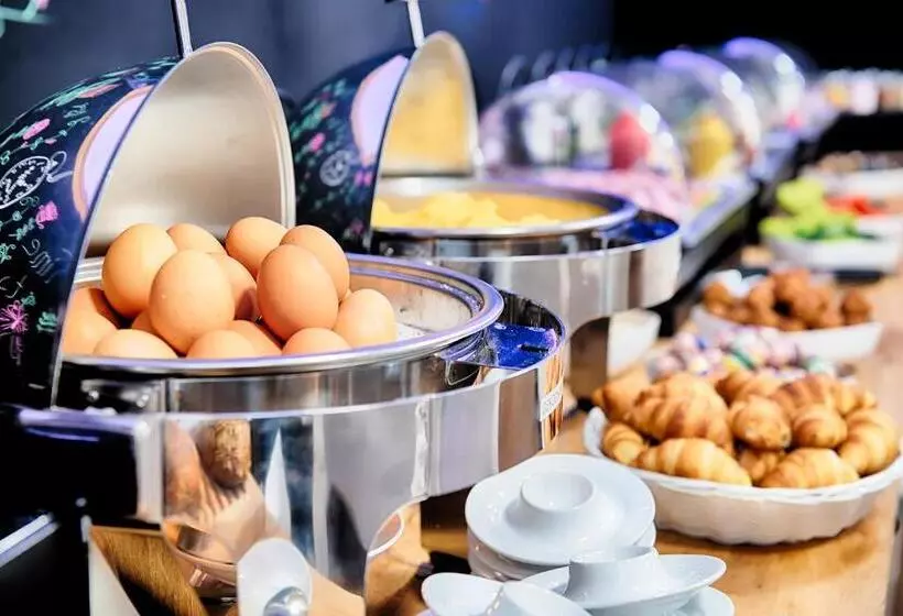 Fotos del hotel Senator:  8