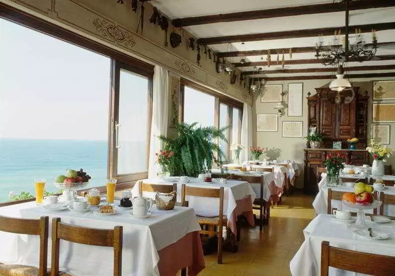 Fotos del hotel Doma Hotel:  3