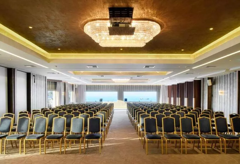 Fotos del hotel Mediterranean Palace:  16