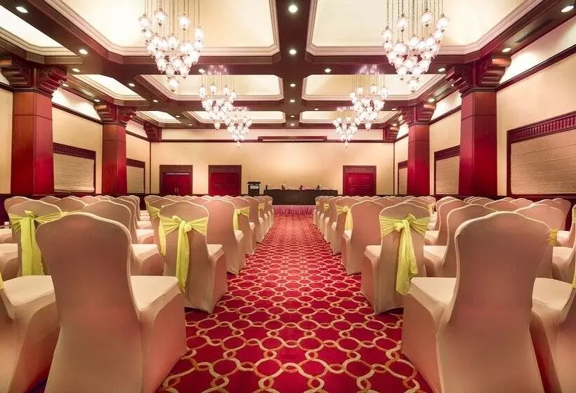 Fotos del hotel Grand Chennai By Grt Hotels:  14