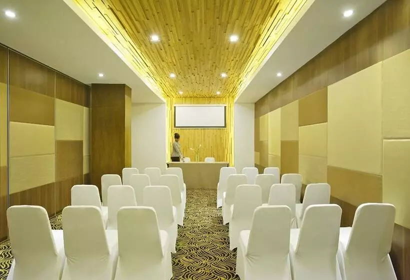 Fotos del hotel Santika Pandegiling Surabaya:  13