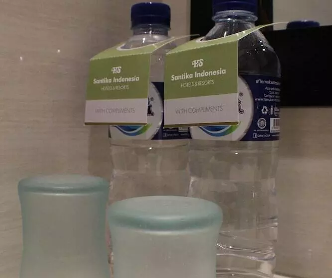 Fotos del hotel Santika Pandegiling Surabaya:  8