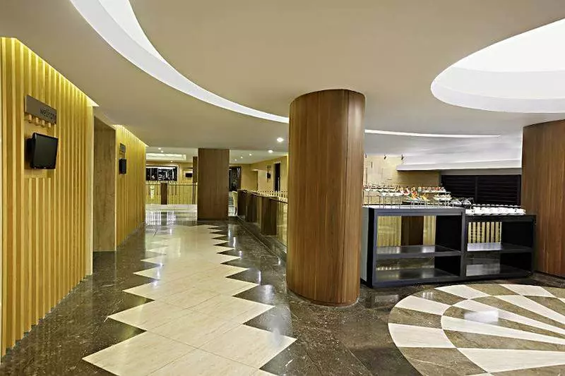 Fotos del hotel Santika Pandegiling Surabaya:  17