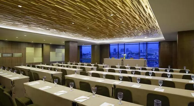 Fotos del hotel Santika Pandegiling Surabaya:  24