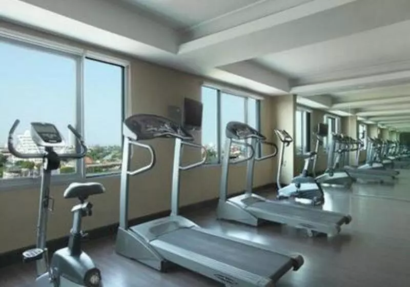 Fotos del hotel Santika Pandegiling Surabaya:  4