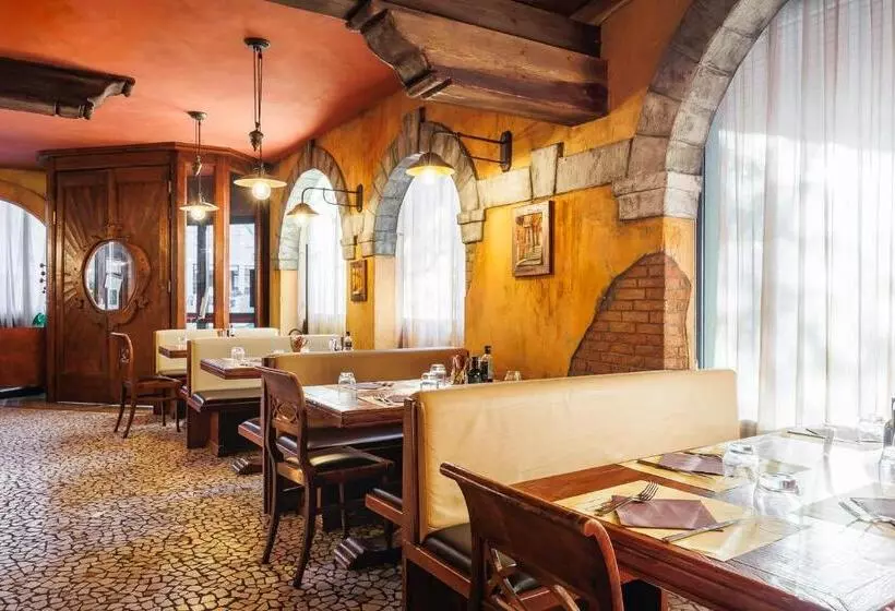 Fotos del hotel Ih Hotels Bologna Amadeus:  9