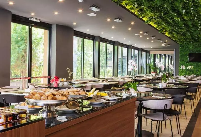 Fotos del hotel Ih Hotels Bologna Amadeus:  3