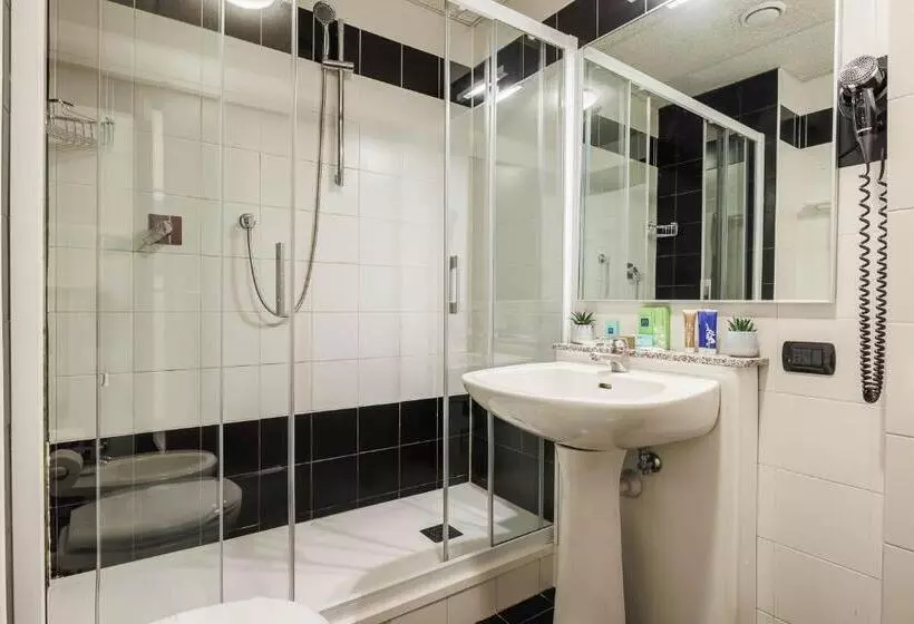 Fotos del hotel Ih Hotels Bologna Amadeus:  6