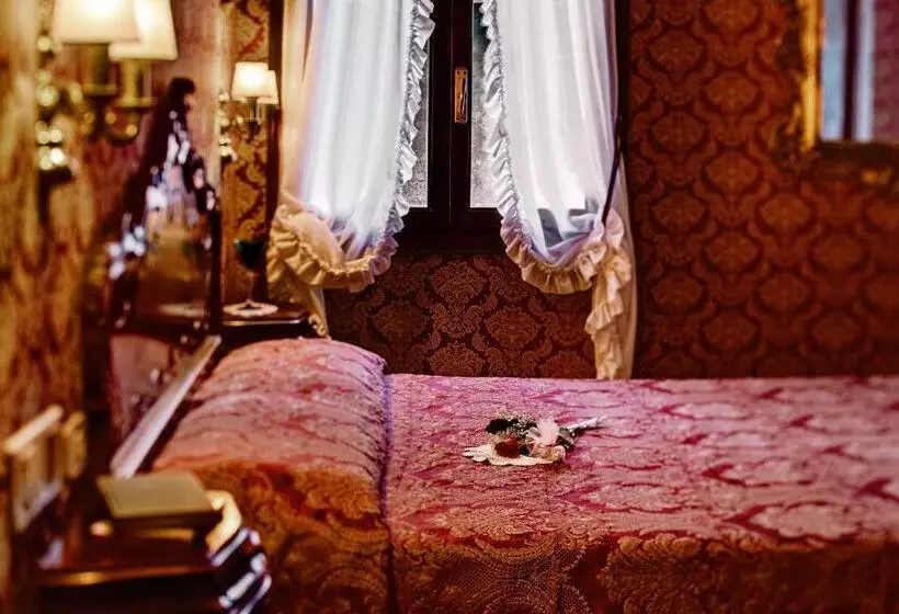 Fotos del hotel Antica Locanda Sturion Residenza D Epoca:  21