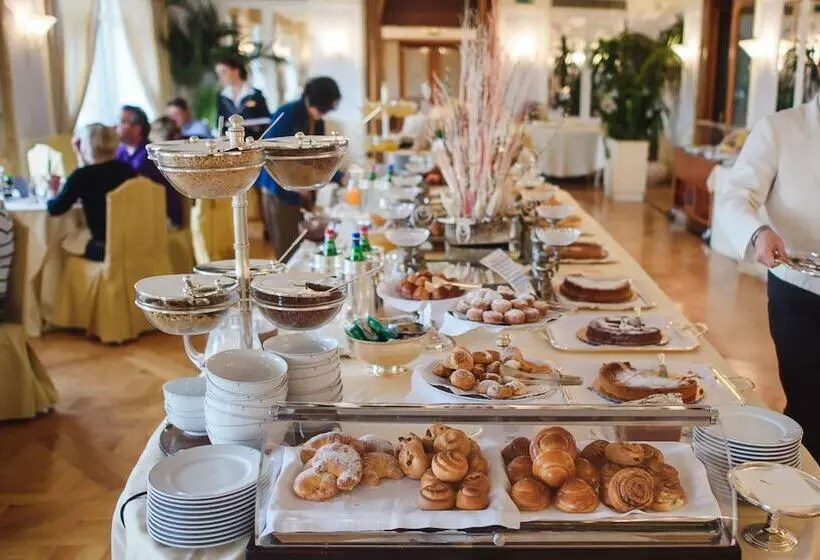 Fotos del hotel Grand Hotel Vesuvio:  11