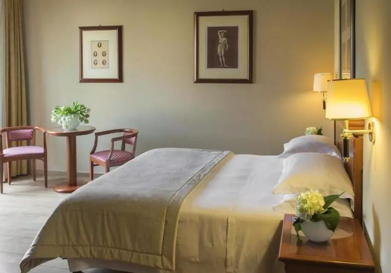 Fotos del hotel Starhotels Michelangelo Rome:  4