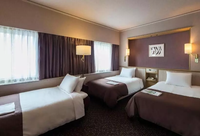 Fotos del hotel New Hankyu Osaka:  1