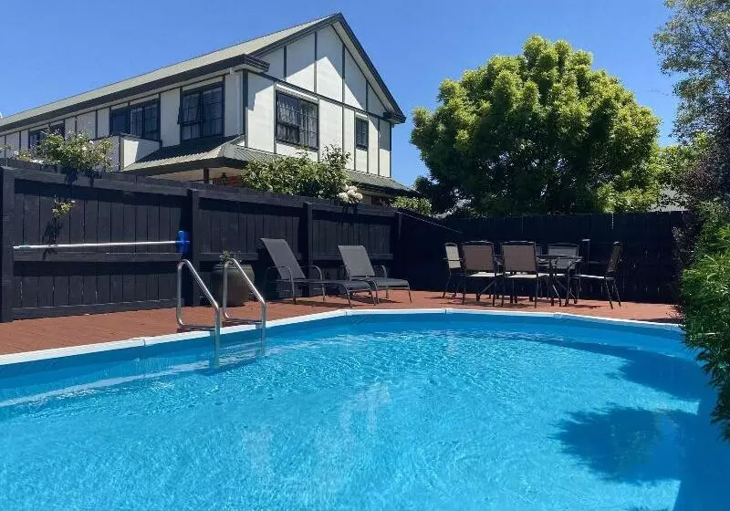 Fotos del hotel Knightsbridge Court Motor Lodge:  11