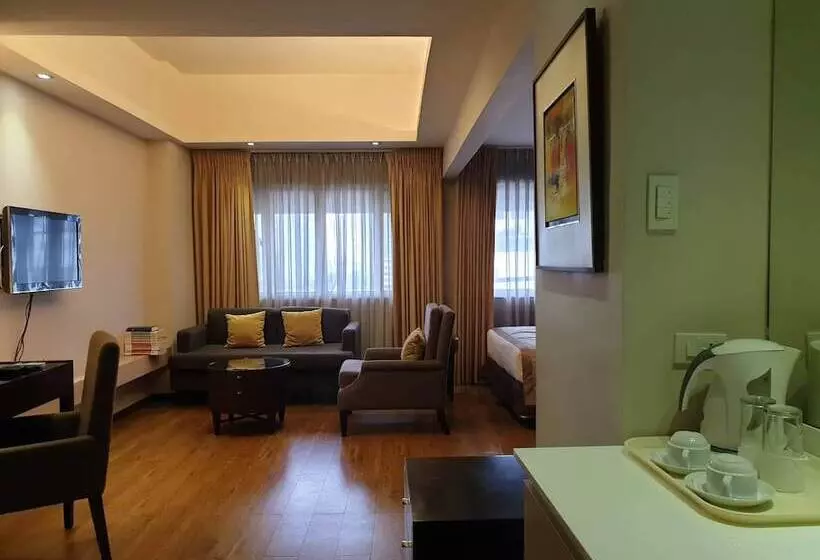 Fotos del hotel Imperial Palace Suites:  24