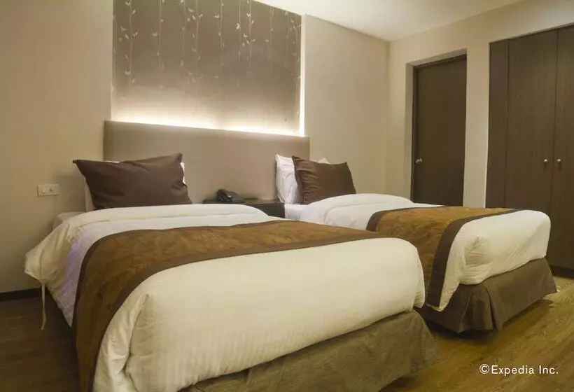 Fotos del hotel Imperial Palace Suites:  16