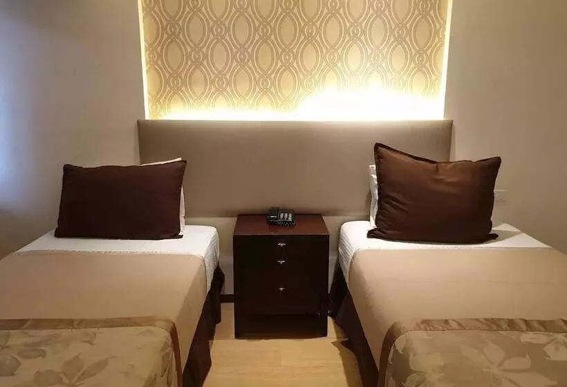 Fotos del hotel Imperial Palace Suites:  18