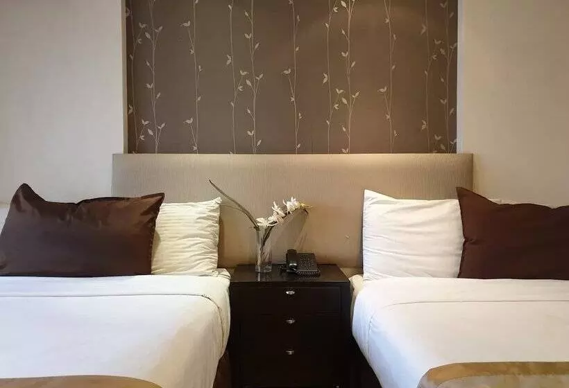 Fotos del hotel Imperial Palace Suites:  8